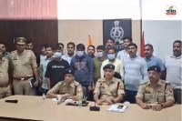 पुलिस ने 4 हिंदू लड़कों को किया गिरफ्तार।