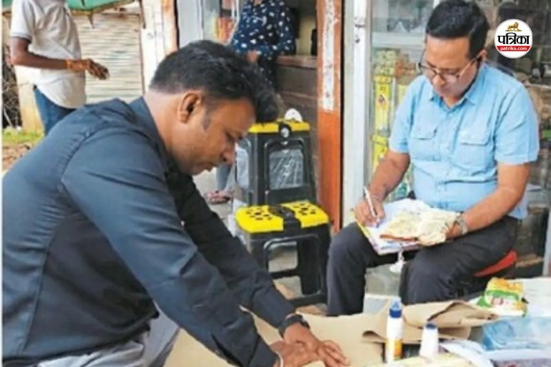 दूध, मिठाई, बेसन, सूजी और मैदा के 10 सैंपल लिए गए, खाद्य विभाग की सख्त निगरानी...(photo-patrika)