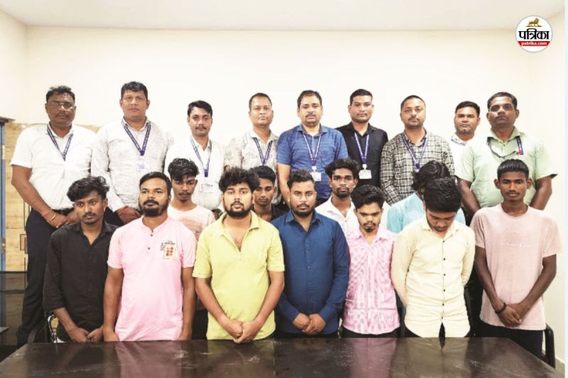 11 गिरफ्तार (फोटो सोर्स- पत्रिका)