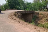 four dangerous bridges alert accidents risk guna mp news