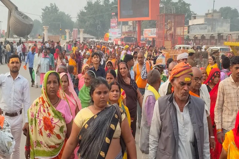 भक्ति, भव्यता और व्यवसाय-- दीपोत्सव 2025 में अयोध्या ने रचा नया इतिहास (फोटो सोर्स : Whatsapp Group)