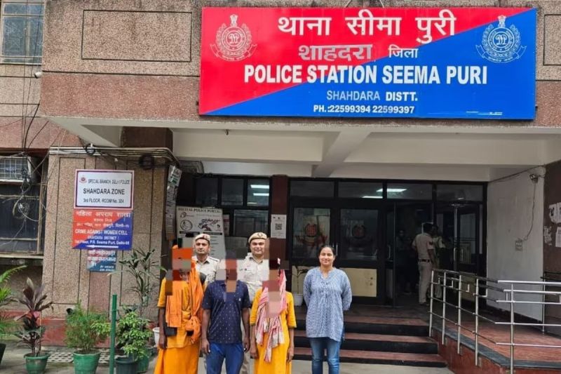 Delhi Police reunite pregnant woman lost her family