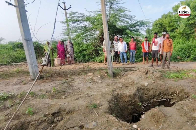 Jal Jeevan Mission Project Truth Dungarpur Poonjpur Tank is nearby yet the villagers thirst is not quenched