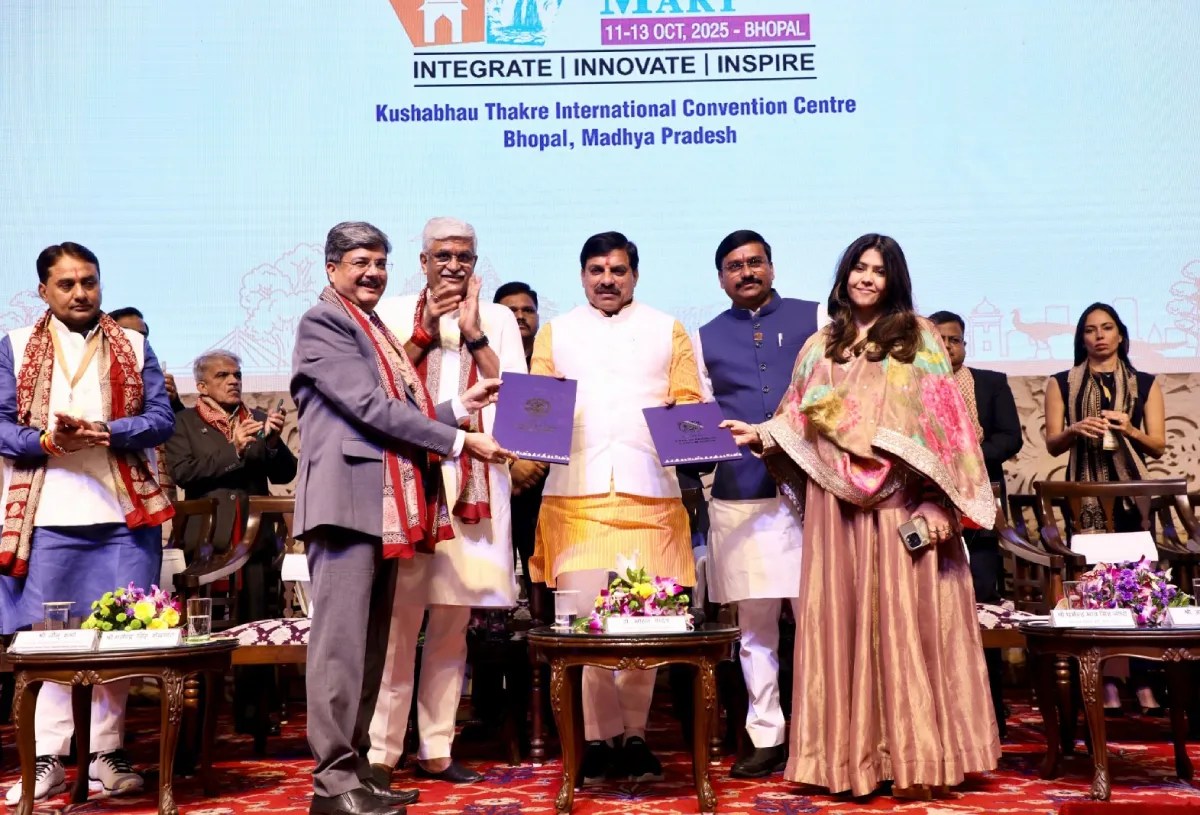 Ekta Kapoor of Balaji Tele Films met with the CM for film production