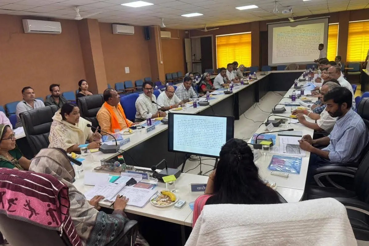 alirajpur Disha Committee meeting jobat mla exposes phe corruption mp news