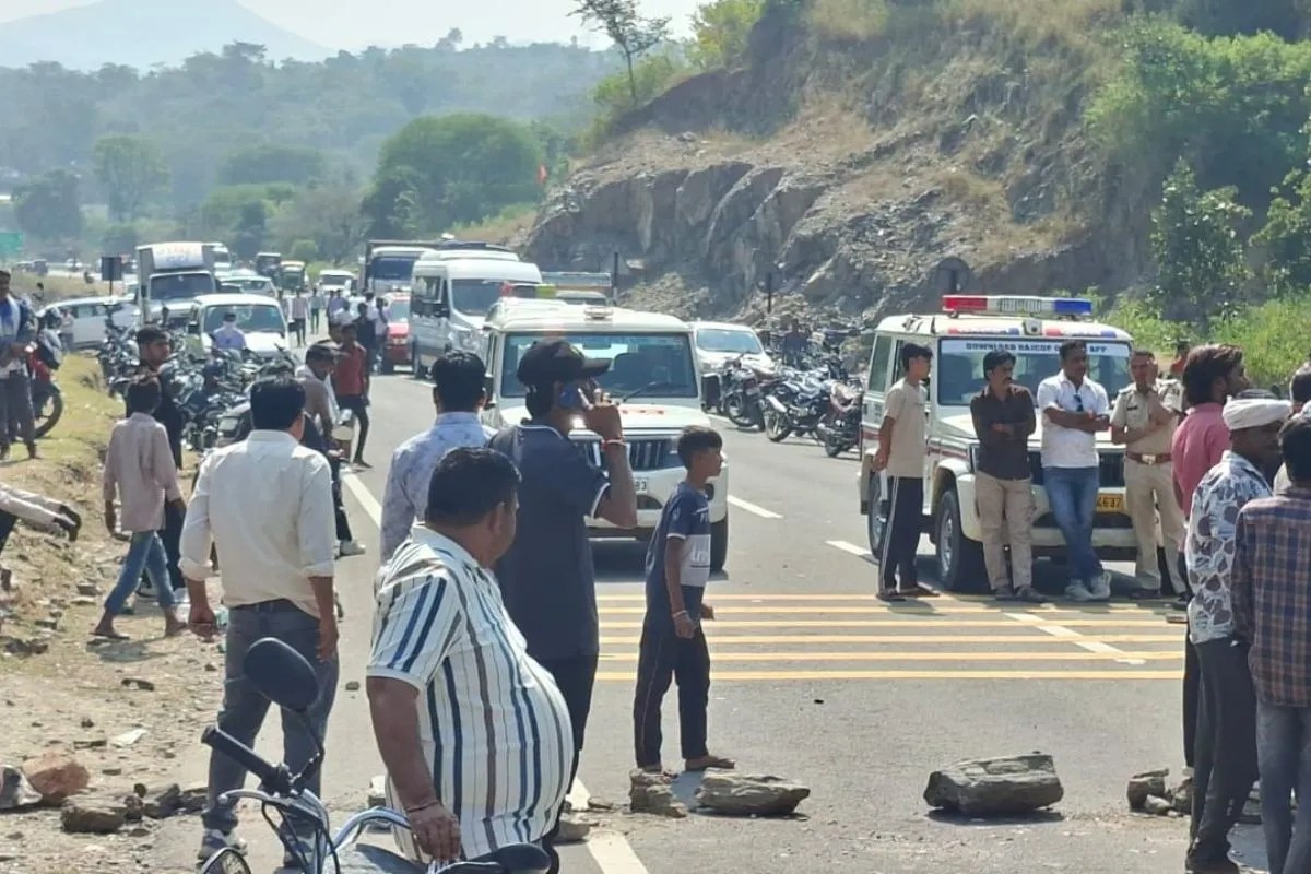 Gogunda road accident