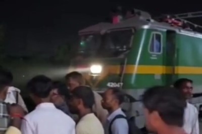 Up news, young couple suicide