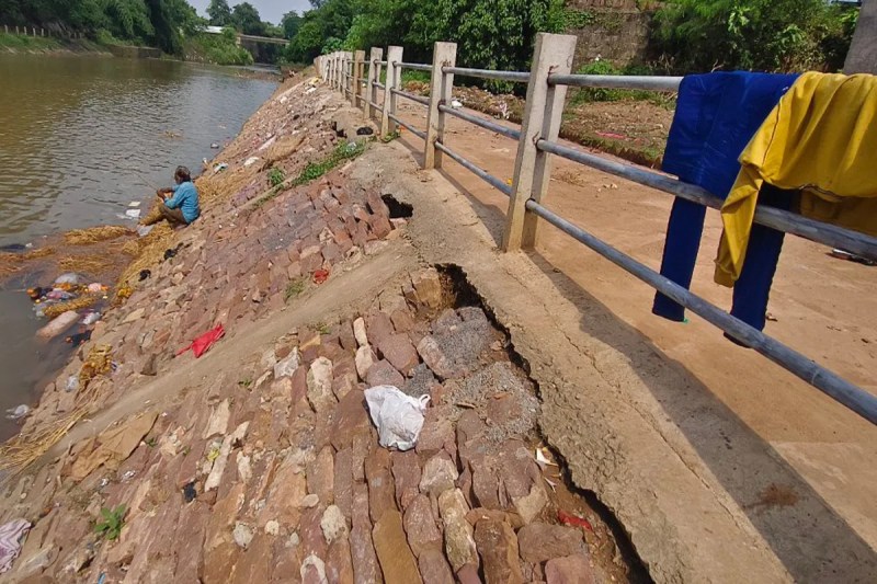 Corruption in riverfront project katni