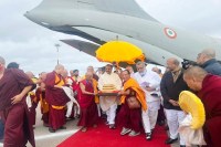 भारत-रूस के सांस्कृतिक रिश्तों में नया अध्याय: उपमुख्यमंत्री केशव प्रसाद मौर्य भगवान बुद्ध के पवित्र अवशेष लेकर पहुंचे काल्मिकिया (रूस)   (फोटो सोर्स : सूचना विभाग )