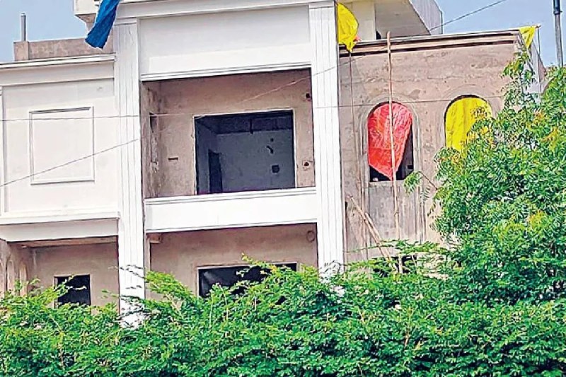 Lokayukta Raid in MP Dharmendra Bhadauriya