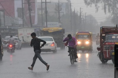 MP Weather IMD issues heavy rain alert