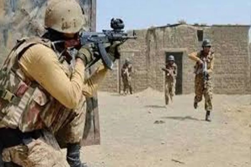Pak soldiers
