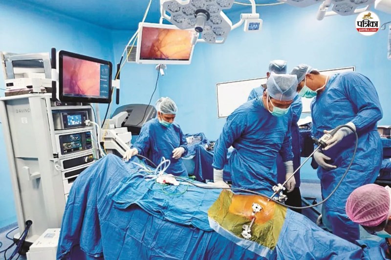 Good News SMS Jaipur First Time kidney Robotic Transplant Mother donated her Son