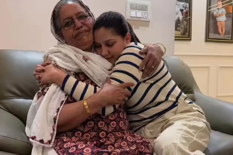 Sapna Chaudhary Mother neelam choudhary Dies