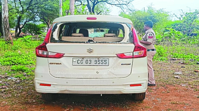 अर्जुंदा से 10 किमी दूर ग्राम पंचायत कुरदी में साहू समाज के दो परिवारों में पहले के आपसी विवाद को लेकर तीन युवकों पर हंसिया से हमला कर दिया गया। तीनों को गंभीर हालत में राजनांदगांव रेफर किया गया।