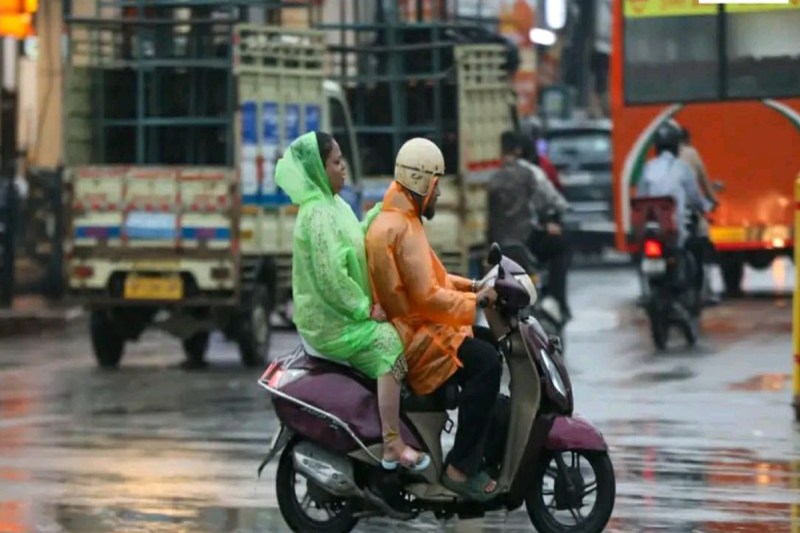 8 अक्टूबर तक बारिश का दौर रहेगा जारी, पूर्वी जिलों में ऑरेंज अलर्ट (फोटो सोर्स : Whatsapp)