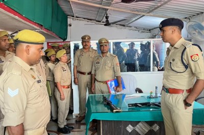 Up news, Deoria police