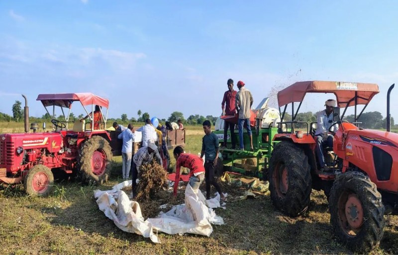 Government should also make up this difference: One acre costs fifteen thousand, soybean is being produced for eight thousand rupees