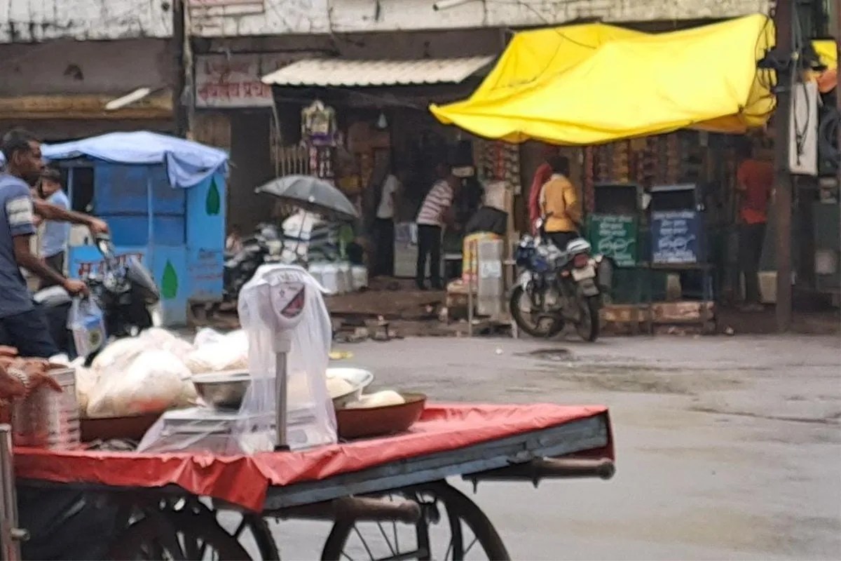 25 tonnes of mawa sold without inspection on Sharad Purnima; stock arrived from other cities