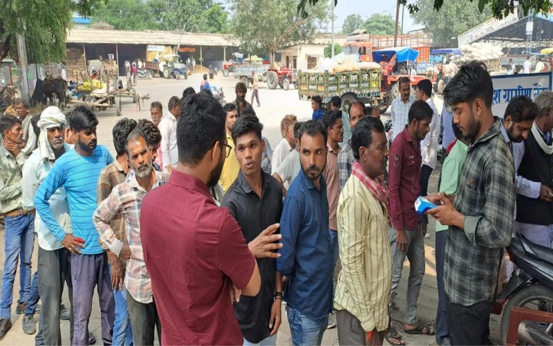 Bhavantar Yojana: Server caused problems on the first day, entry slips were made in fifteen minutes, postal mail was also affected
