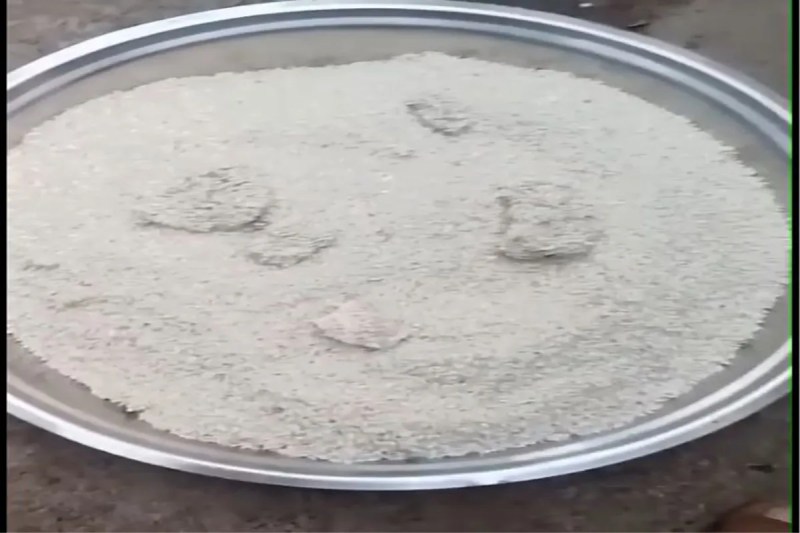 Poor quality rice is being distributed at ration shops, NAN officials are not paying attention.