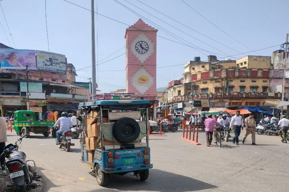 कलाकंद से मशहूर अलवर शहर, बाजार बना ‘कलाकंद मार्केट’ …. देखें वीडियो…