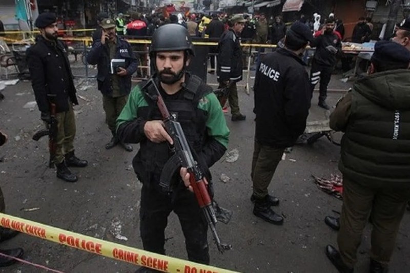 Bomb blast in Peshawar