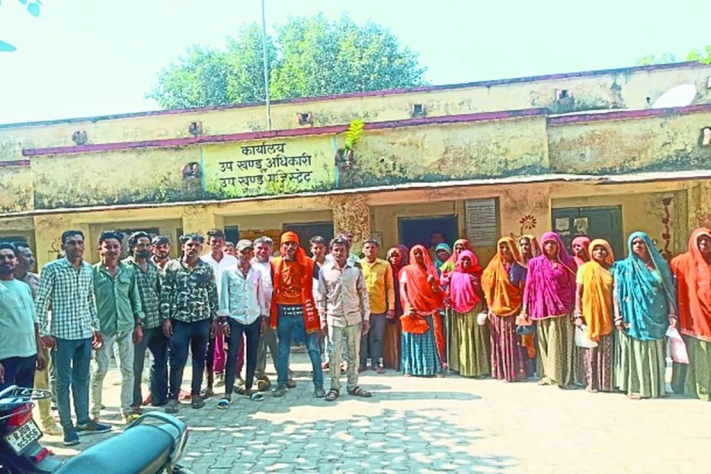 लंपी वायरस से गोवंश को बचाने की मांग को लेकर किया प्रदर्शन