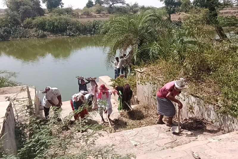 मनरेगा से मोह भंग, प्रदेश में मात्र तीन लाख श्रमिक ही कर रहे कार्य