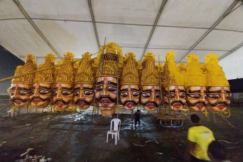 Vijayadashami 2025: आज चूर-चूर होगा रावण का अहंकार, कहीं इलेक्ट्रिक आतिशबाजी तो कहीं रामलीला, बारिश डाल सकती है खलल