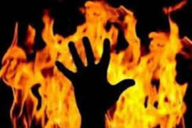CG Crime: सात फेरों के वचन की पति नहीं रख पाए लाज, दहेज के लिए पत्नी को जिंदा जलाया