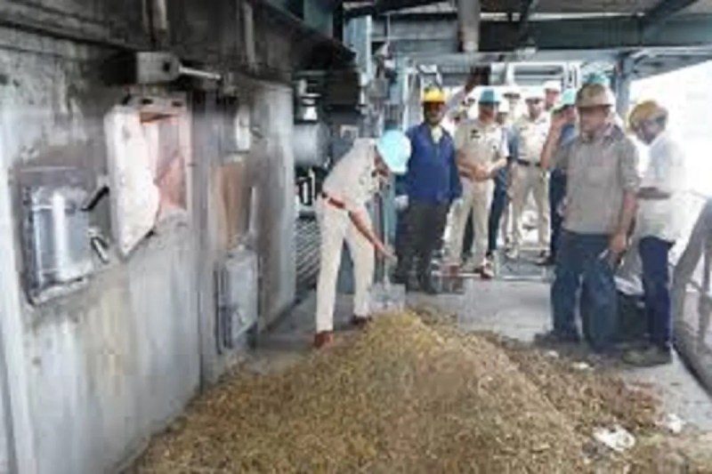 Raipur News: स्टील प्लांट की भट्ठी में जलकर रख हो गया 500 किलो गांजा, अलग-अलग तस्करों से पकड़ाया