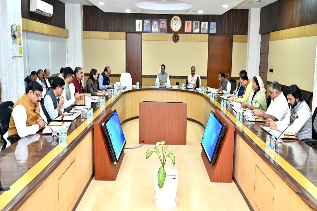 CG Cabinet 2025: विष्णु देव साय कैबिनेट की बैठक संपन्न, धान खरीदी को लेकर लिया गया फैसला, पढ़े सभी महत्वपूर्ण निर्णय