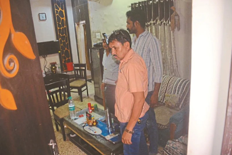 Raipur News: झूठी निकली डकैती की शिकायत, कारोबारी को 33 घंटे रखा कस्टडी में, फिर भी ढूंढ नहीं पाए 86 किलो चांदी