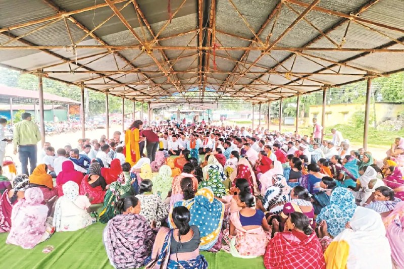 धर्मांतरण के खिलाफ एकजुट हुए 35 गांवों के लोग (फोटो सोर्स- पत्रिका)