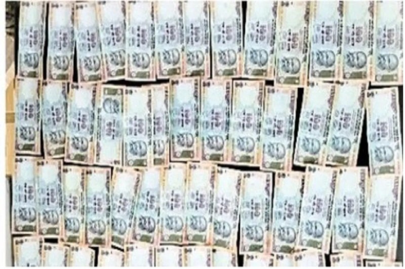 CG Crime: नकली नोट खपाने की फिराक में दो नाबालिग गिरफ्तार, 100-100 के 53 नकली नोट बरामद