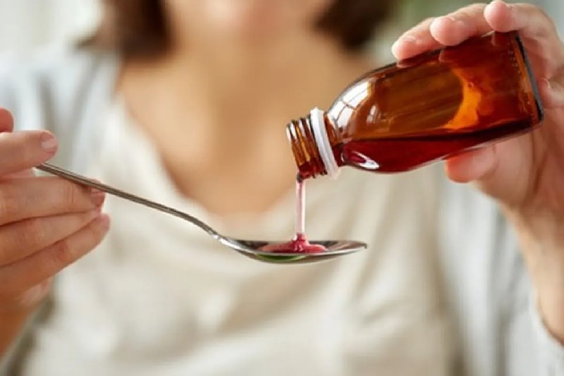 MP में कफ सिरप से 14 बच्चों की मौत! अब छत्तीसगढ़ में भी Alert जारी, बिना डॉक्टर की पर्ची के नहीं मिलेगी दवा...(Photo parika)