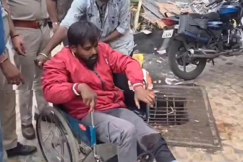 bjp nilesh rajak murder case bulldozer action akram illegal house mp news