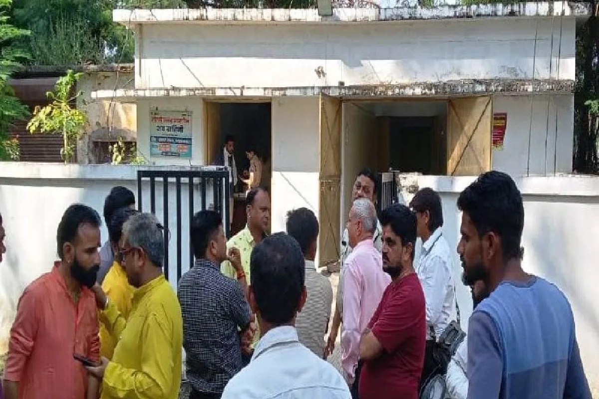 kathavachak damodar moyde son nikhil died khargone mp news