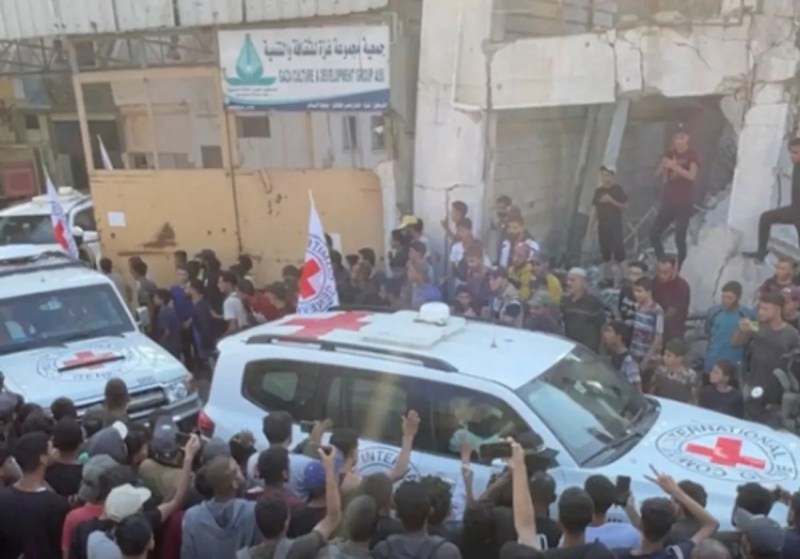 Hamas releases hostages