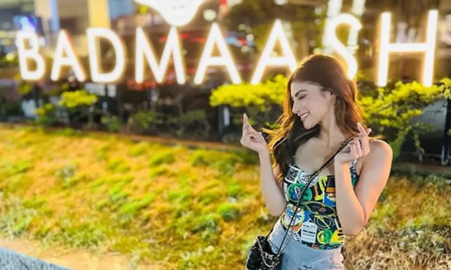 Mouni Roy Restaurant