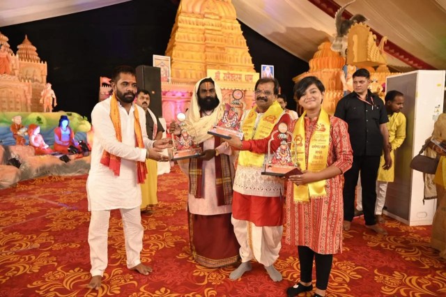 Bageshwar baba in raipur