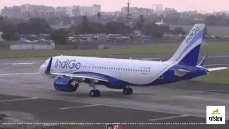 indigo plane emergency landing varanasi fuel leak passengers safe