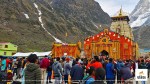 kedarnath temple bhakt crowd before doors close baba kedar yatra