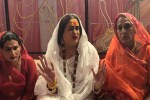 किन्नर अखाड़ा की आचार्य महामंडलेश्वर लक्ष्मी नारायण त्रिपाठी