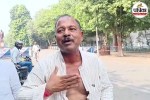 राबड़ी आवास के बाहर मदन शाह