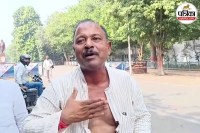 राबड़ी आवास के बाहर मदन शाह