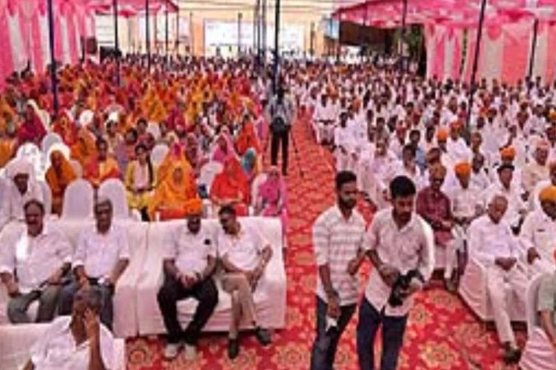 मेड़ता सिटी. समारोह में मौजूद राजपूत समाज के लोग