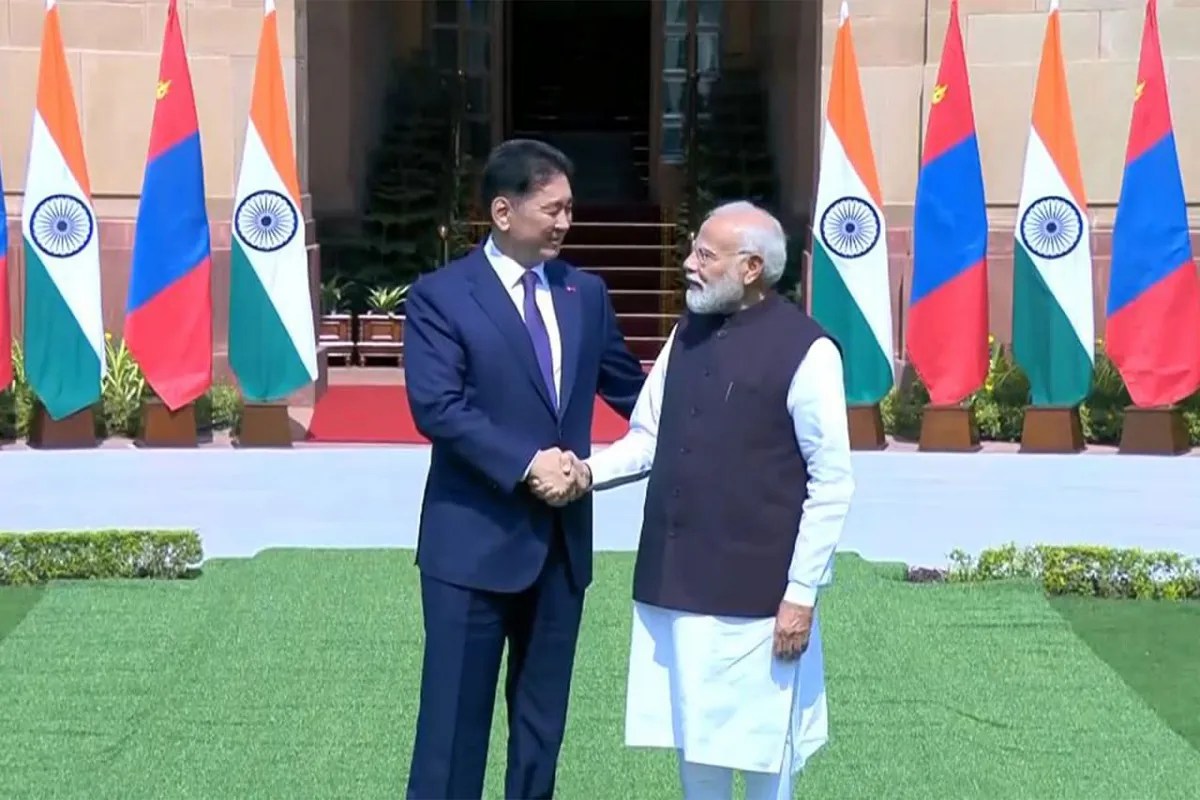 PM Modi and Mongolian President Khulsukh Ukhnaa