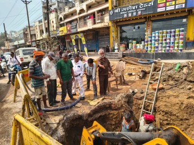 33 केवी विद्युत लाइन में बड़ा फाल्ट, शाम को पानी के लिए तरसा शहर